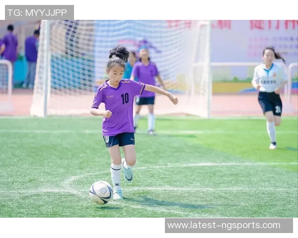 小学生观看足球比赛后的感悟与成长体会分享