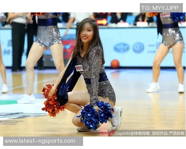 曼联足球宝贝魅力四射的精彩瞬间展示与回顾